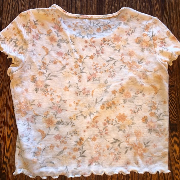 American Eagle floral top - Picture 2 of 2
